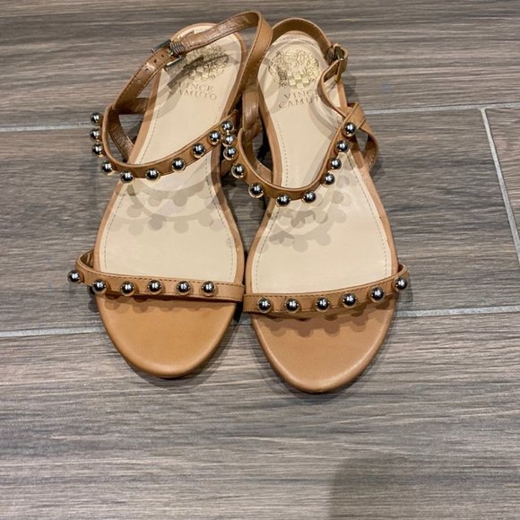 Vince Camuto Women Beige Gold Flat Sandals Size 8 - Picture 1 of 5